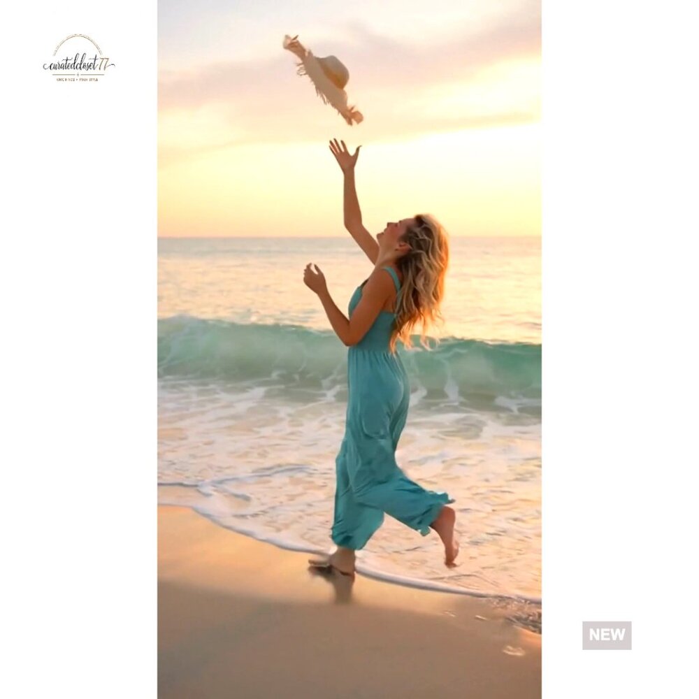 Large Polyester Jumpsuit With Pockets, Smocked To… - image 7